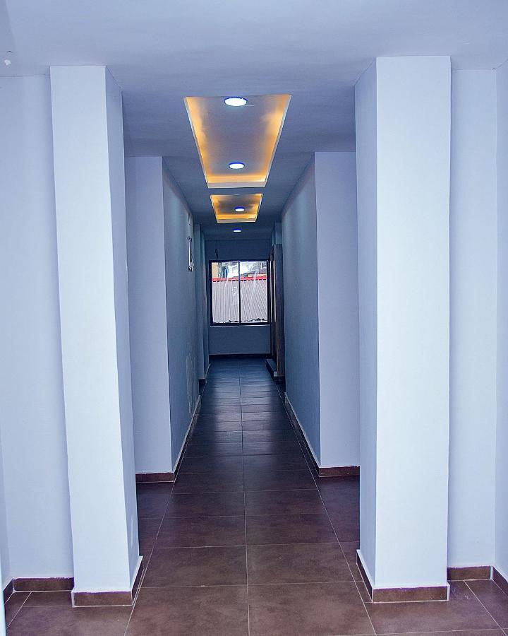 Hotel Capitol إيكجا المظهر الخارجي الصورة