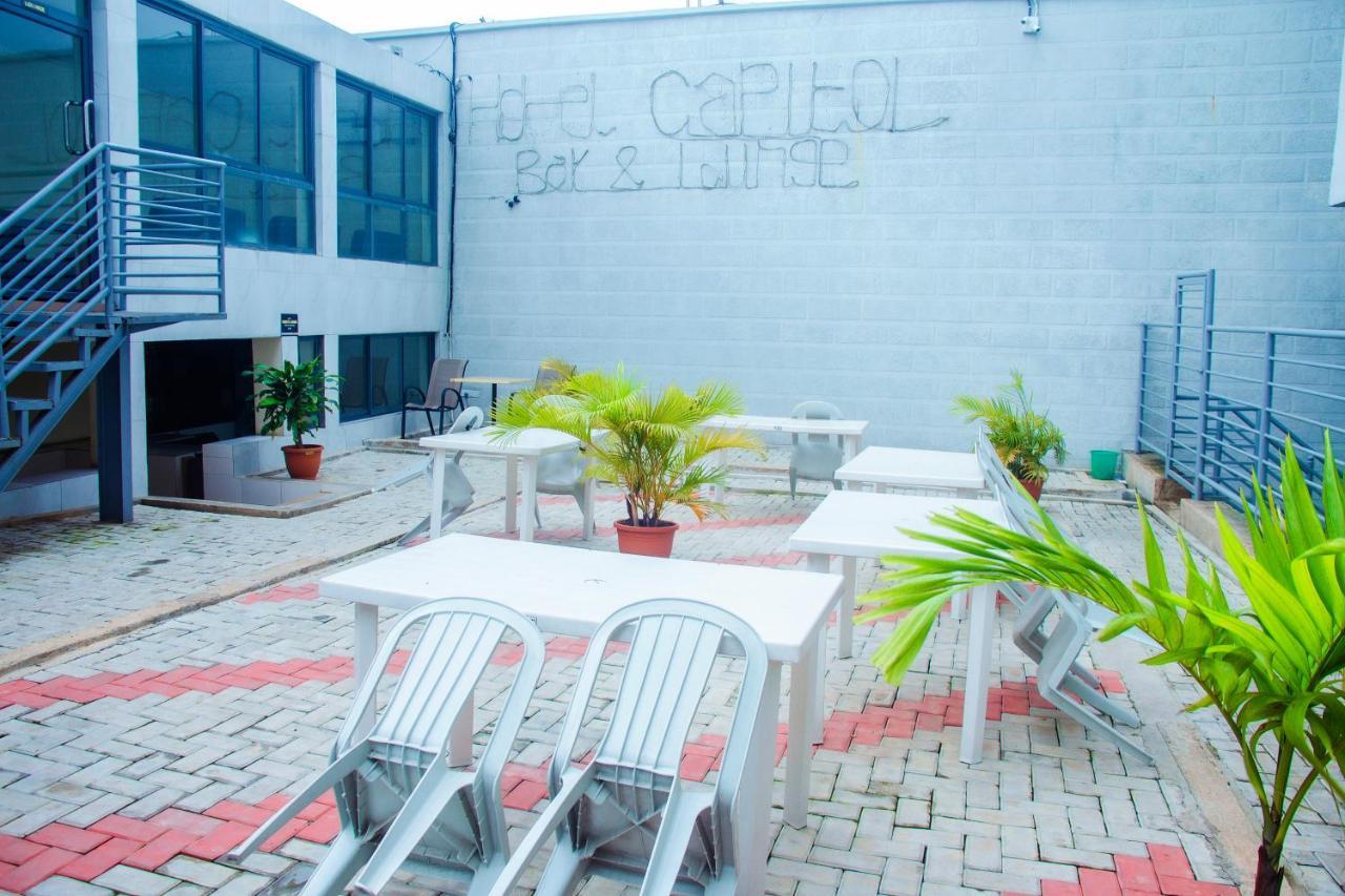 Hotel Capitol إيكجا المظهر الخارجي الصورة