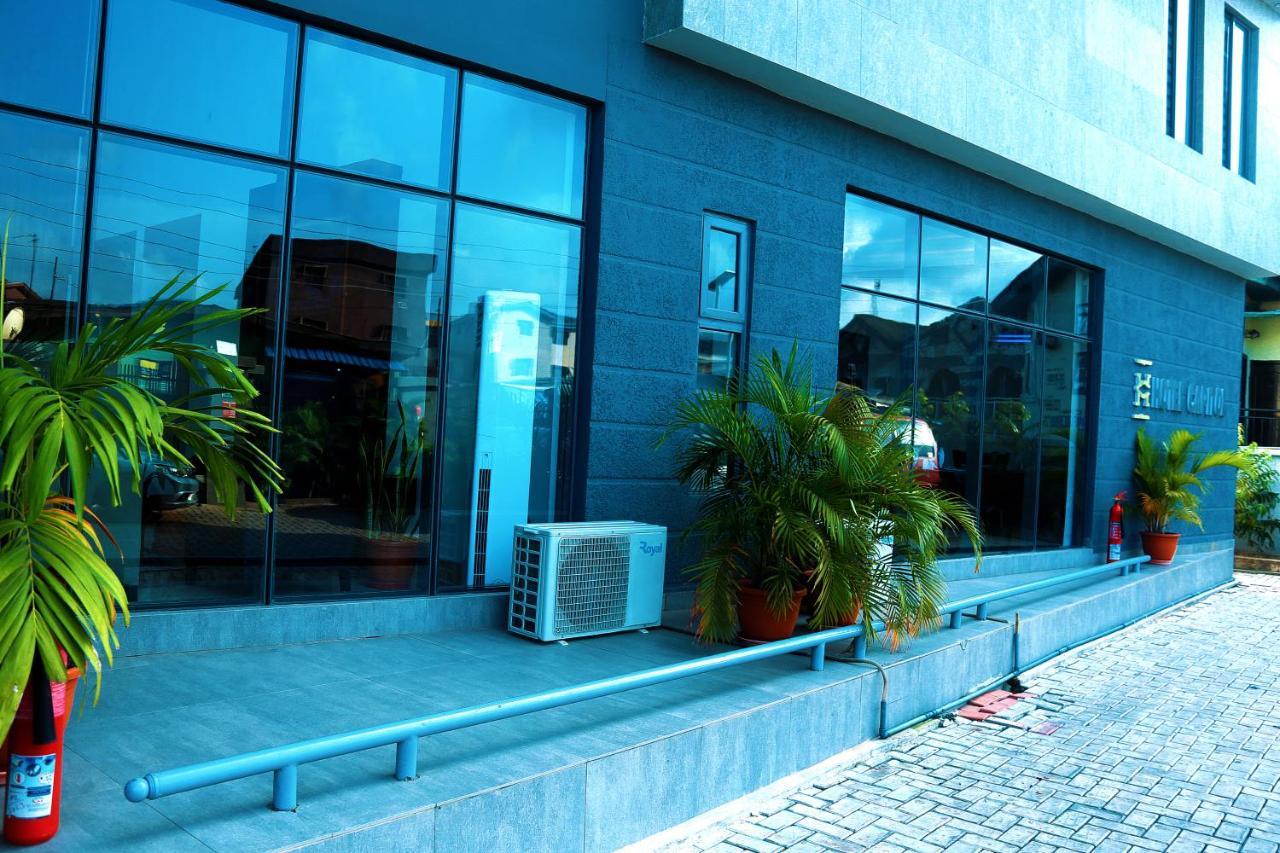 Hotel Capitol إيكجا المظهر الخارجي الصورة